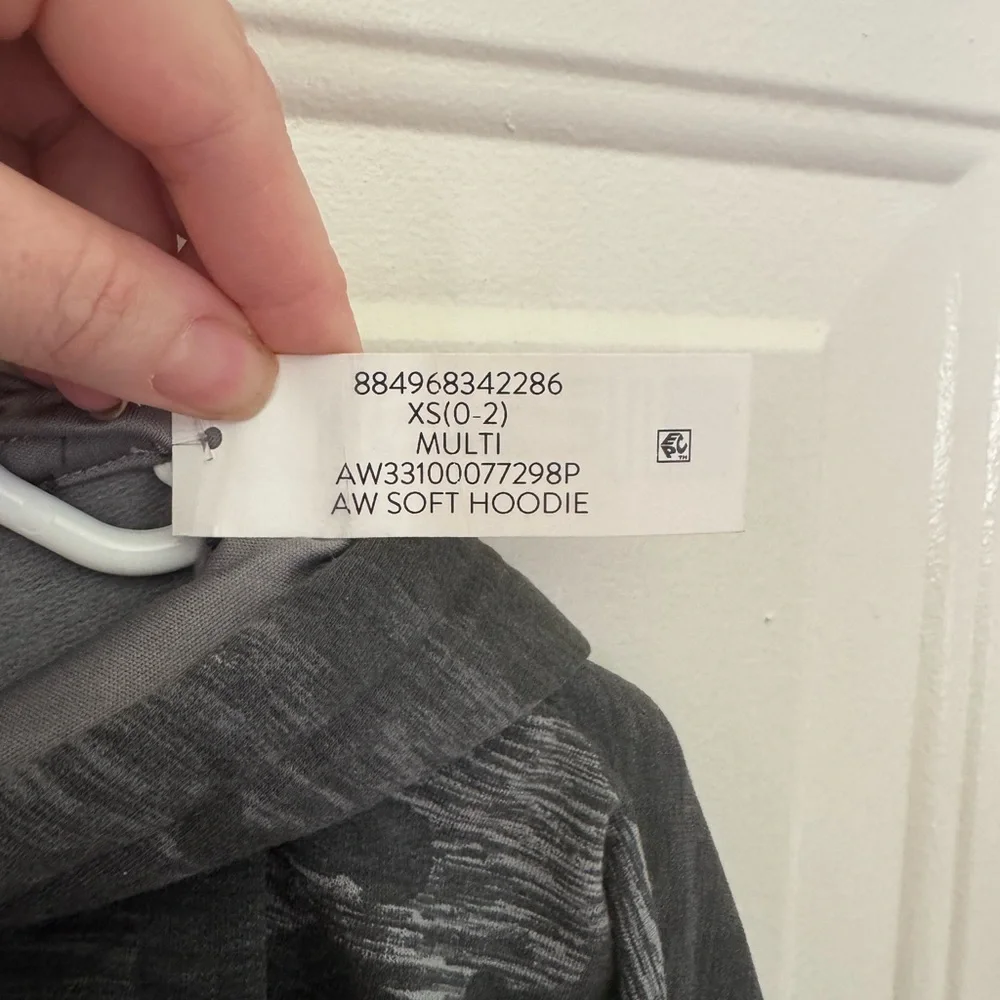 Athletic Works camo sweatshirt XS - Picture 7 of 7